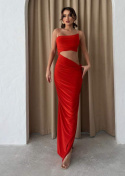Beth - czerwona dopasowana sukienka midi marszczona