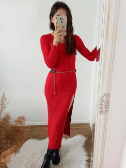 Marcysia - czerwona sukienka prążkowana z rozcięciem