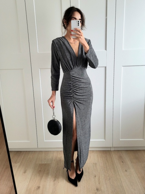 Srebrna brokatowa sukienka z długim rękawem Auris Srebrna brokatowa sukienka z długim rękawem Auris