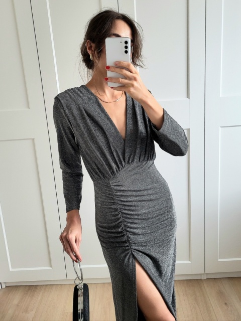 Srebrna brokatowa sukienka z długim rękawem Auris Srebrna brokatowa sukienka z długim rękawem Auris