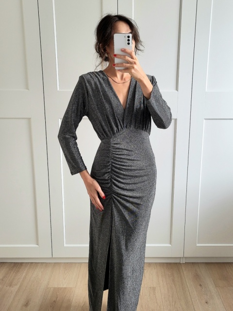 Srebrna brokatowa sukienka z długim rękawem Auris Srebrna brokatowa sukienka z długim rękawem Auris