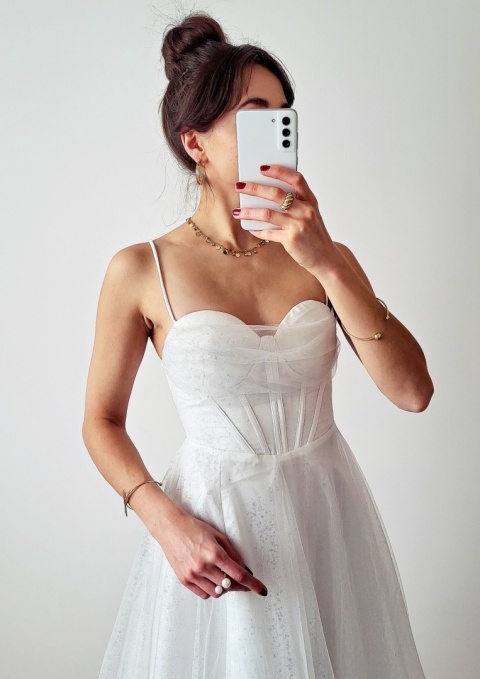 Brokatowa Suknia Ślubna Charms z gorsetem