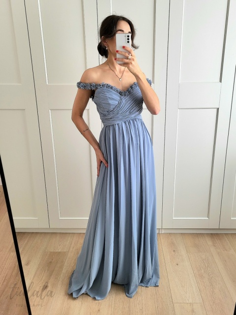 Clara błękitna sukienka maxi ze zdobioną górą