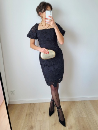 Czarna koronkowa sukienka midi S