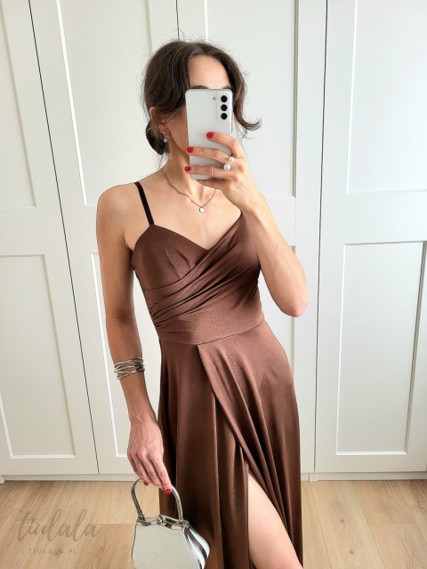 Giulia brązowa długa sukienka chocolate