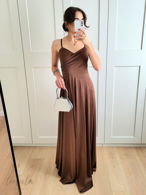 Giulia brązowa długa sukienka chocolate