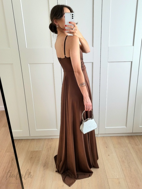 Giulia brązowa długa sukienka chocolate