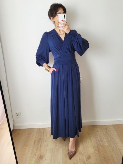 Granatowa długa sukienka z długim ręakwem 3XL