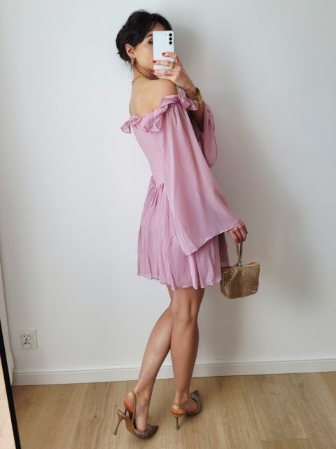 Krótka rozkloszownaa sukienka z gorsetem XXS