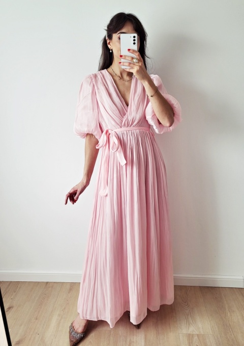 Lilie różowa sukienka z efektem tafli