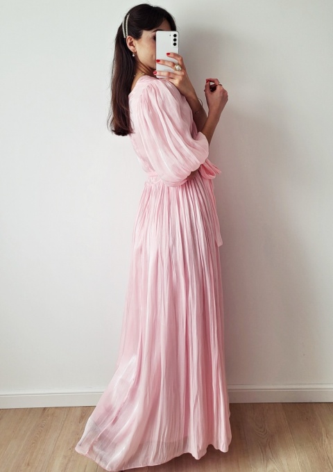 Lilie różowa sukienka z efektem tafli