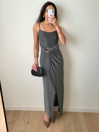 Loren srebrna brokatowa sukienka z delikatnym rozcięciem