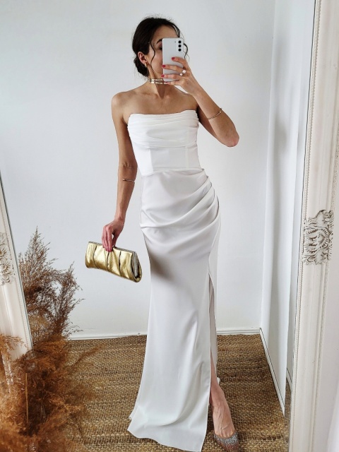 Marie gorsetowa suknia ślubna o prostym kroju z delikatnym rozcięciem