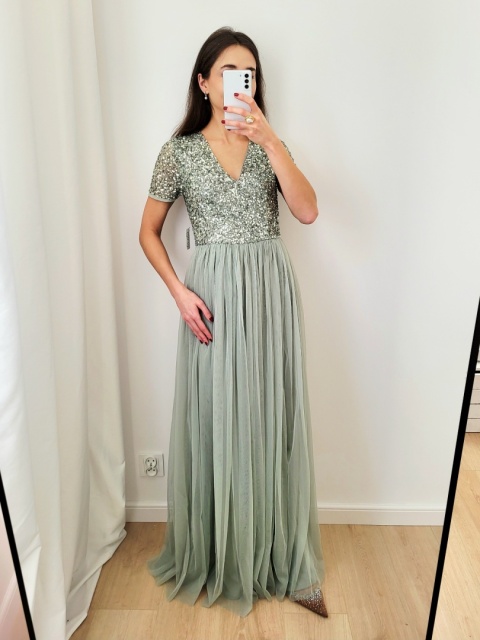 Miętowa długa sukienka tiulowa zdobiona cekinami