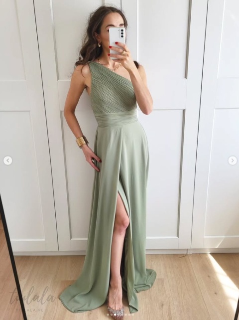 Nadia pistacjowa sukienka maxi na jedno ramie