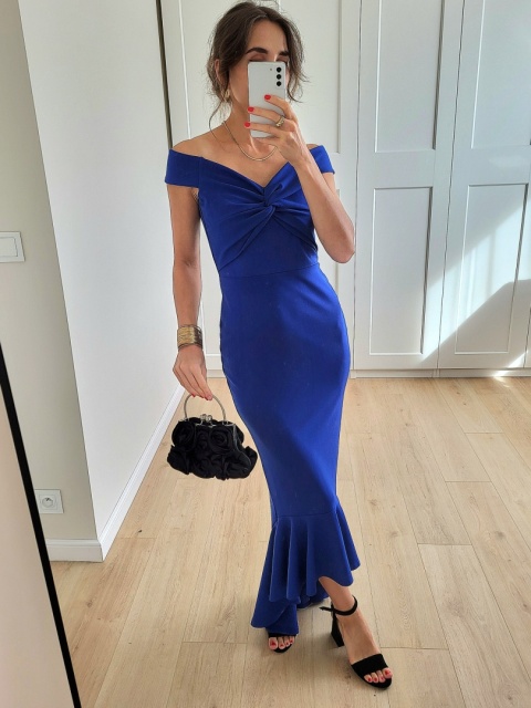 Chabrowa dopasowana sukienka o kroju rybki