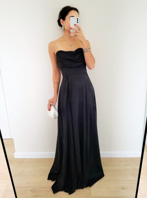 Satini czarna długa sukienka z gorsetem rozkloszowana