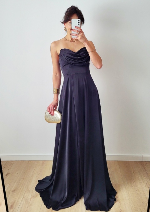 Satini czarna długa sukienka z gorsetem rozkloszowana