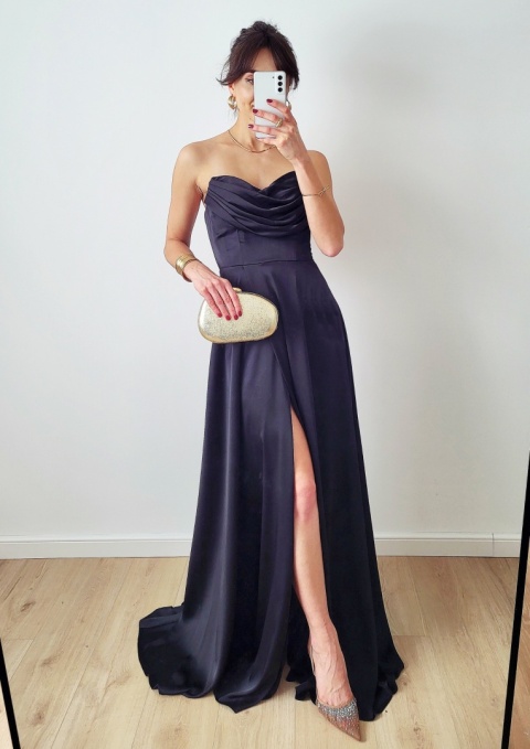 Satini czarna długa sukienka z gorsetem rozkloszowana