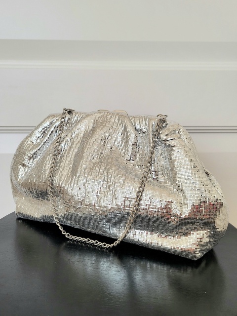 Srebrna błyszcząca torebka Moonlight