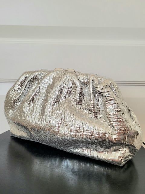 Srebrna błyszcząca torebka Moonlight