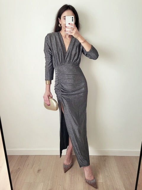 Srebrna brokatowa sukienka z długim rękawem Auris